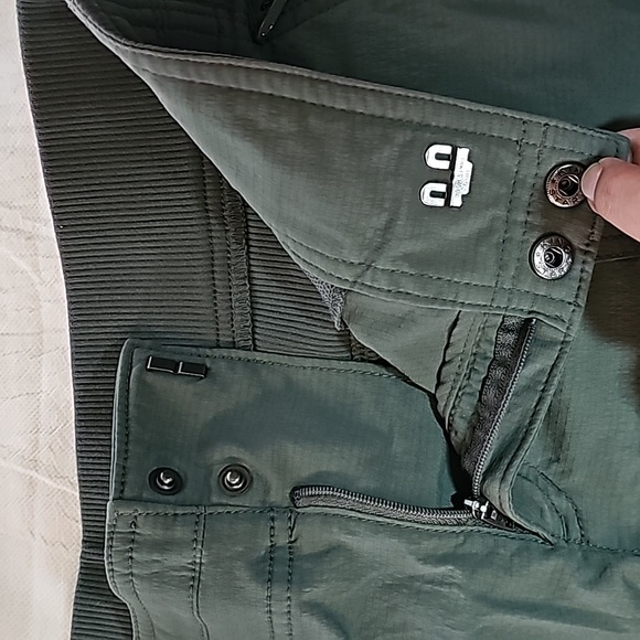 Athleta Green Pants - Picture 9 of 16